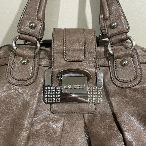 GUESS Hand Bag Purse in Grayish Brown Faux Leather - Picture 4 of 13